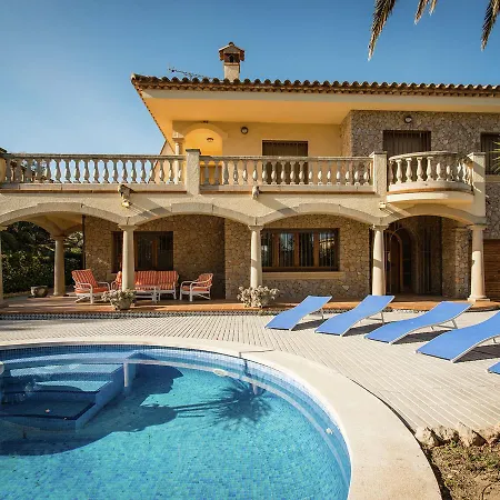 Holiday home Belvilla By Oyo Amfora Miro Sant Pere Pescador